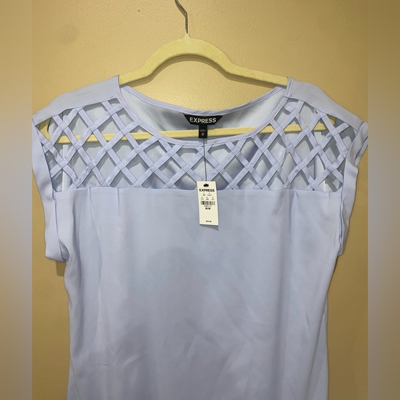 NEW WITH TAGS* Express size medium lavender blouse - Picture 5 of 6